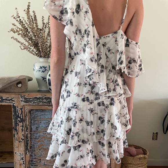 ELLIATT floral asymmetrical dress - Picture 3 of 3